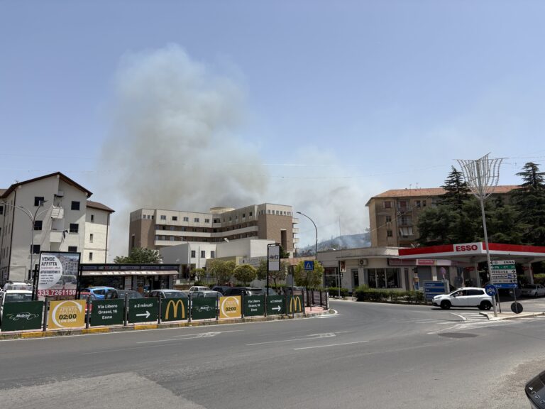 incendio a Enna bassa